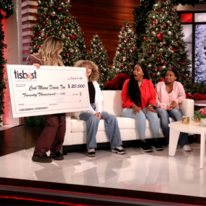Cool Moms Dance Too receives a cheque from TisBest on The Ellen DeGeneres Show.