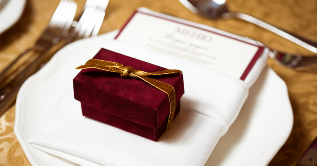 Looking for tasteful bulk wedding favors? TisBest has you covered!